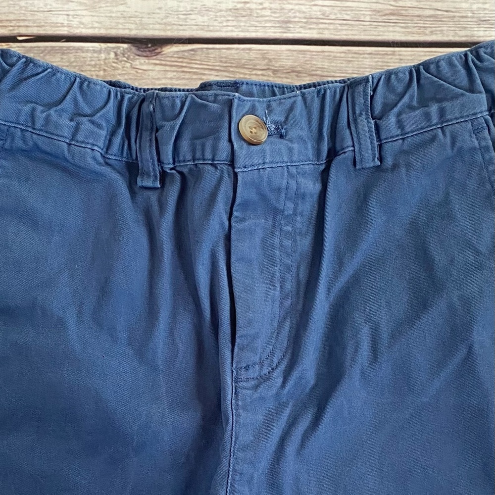 📌Vineyard Vines • Shorts - Picture 2 of 5